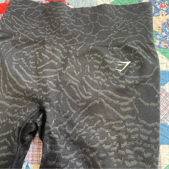 Gymshark Adapt Animal Print Bike Shorts Size small - Picture 3 of 8